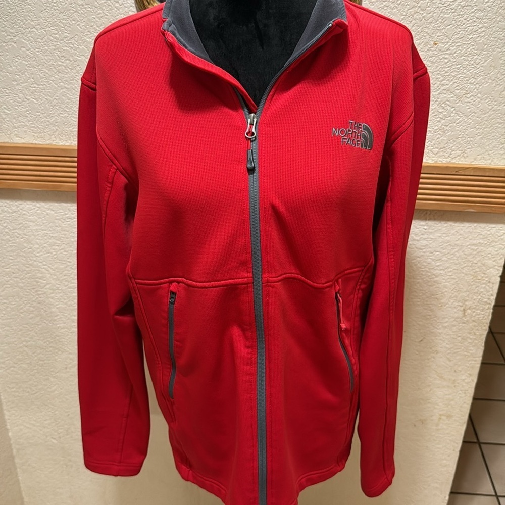 The North Face Men’s Vibrant Red Zip Up Jacket Size M - Picture 2 of 11